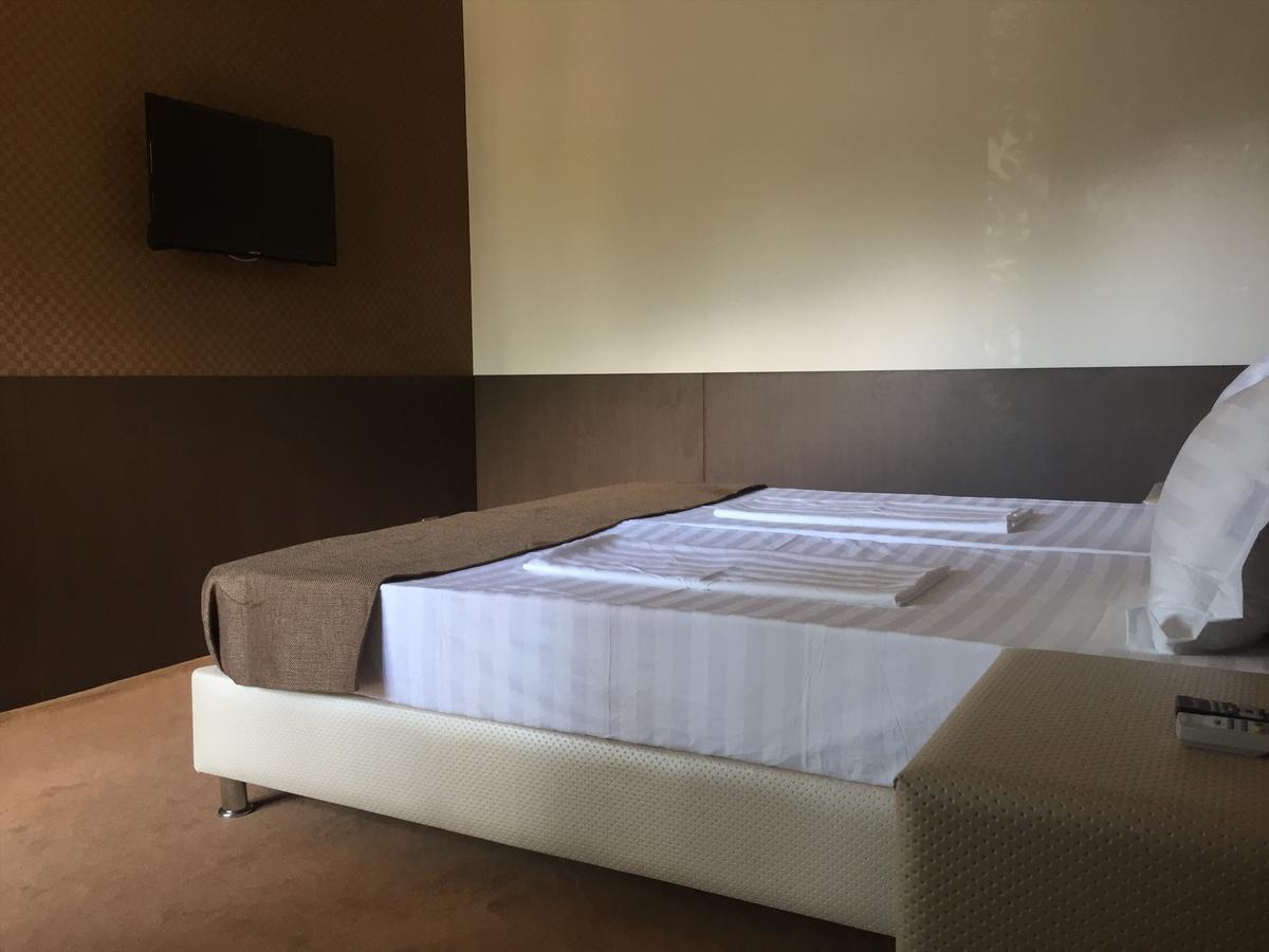 גגרה Hotel Ora מראה חיצוני תמונה