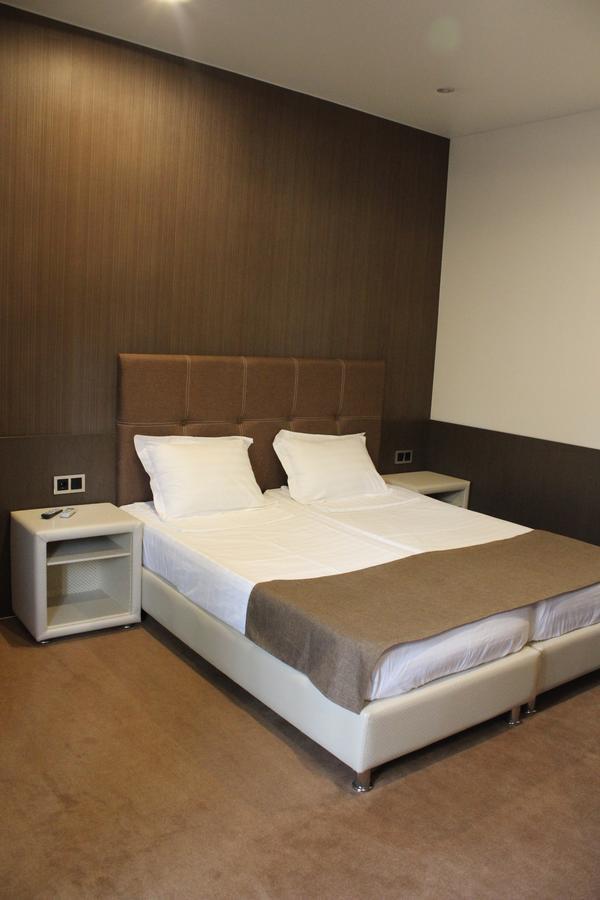 גגרה Hotel Ora מראה חיצוני תמונה